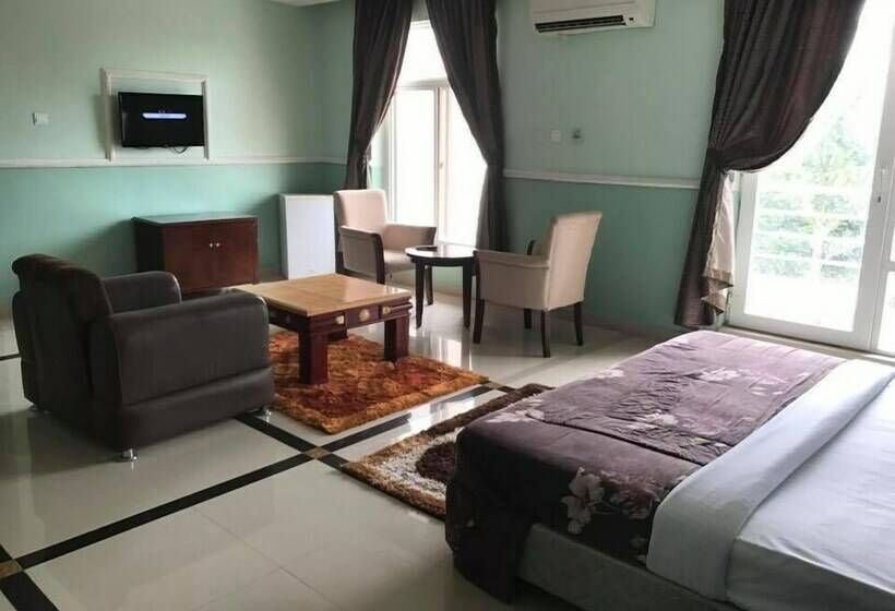 اتاق لوکس با بالکن, Randekhi Royal Hotel   Gold Wing
