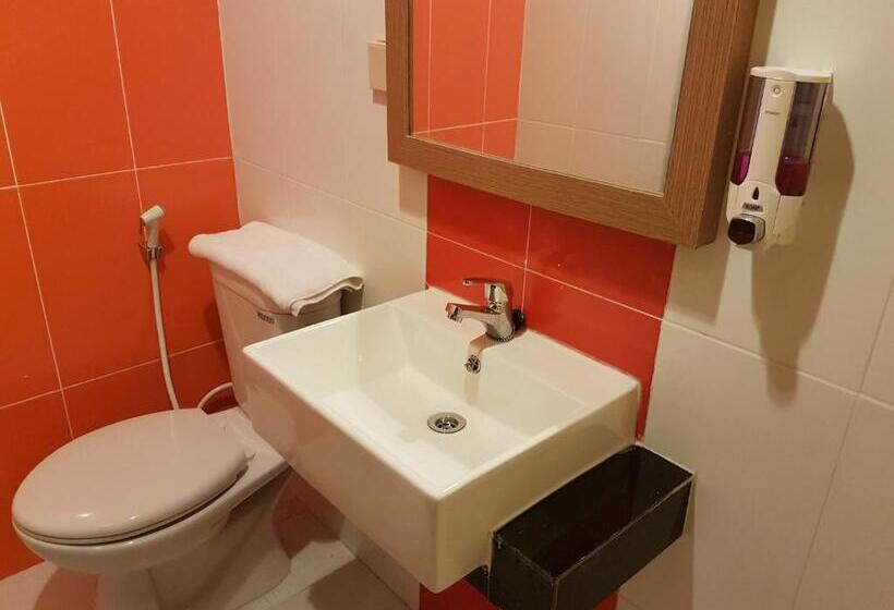 اتاق لوکس, Budget Hotel Ambon