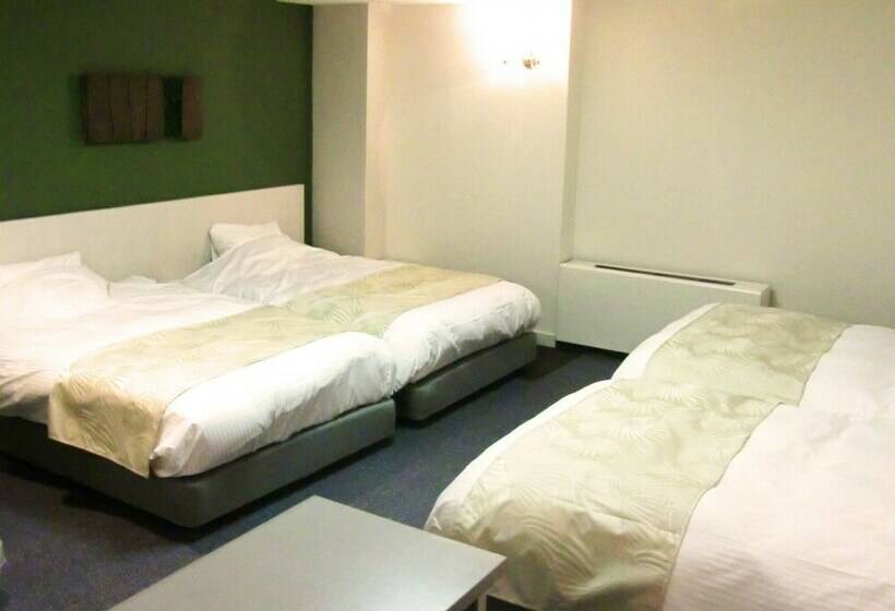 Quarto Familiar, Rokusui Rou