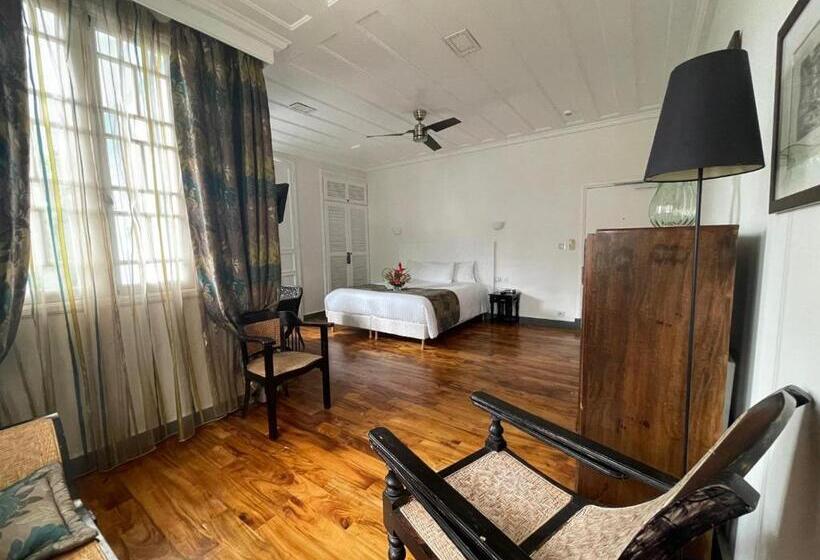Deluxe Suite King Bed, Villa Angélique   Hôtel Classé Monument Historique