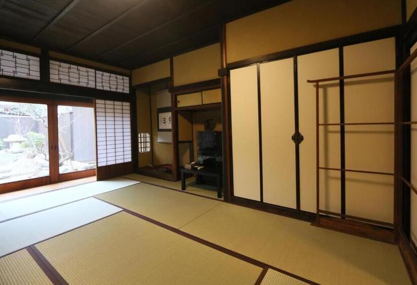 Семейный Номер, Honmachi Juku