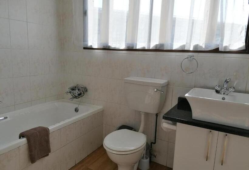 Апартаменты 3 Спальни Вид на Море, Glenmore Sands Beach Resort