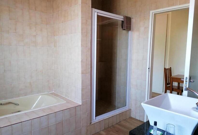 דירת חדר, Glenmore Sands Beach Resort