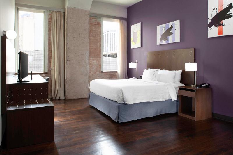 اتاق استاندارد با تخت بزرگ, Fairfield Inn & Suites By Marriott Dallas Downtown