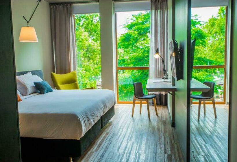 اتاق استاندارد, Five Hotel & Residences