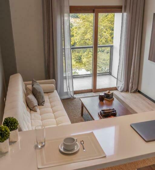 اتاق استاندارد, Five Hotel & Residences