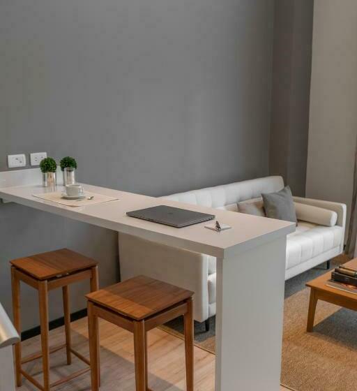 اتاق استاندارد, Five Hotel & Residences