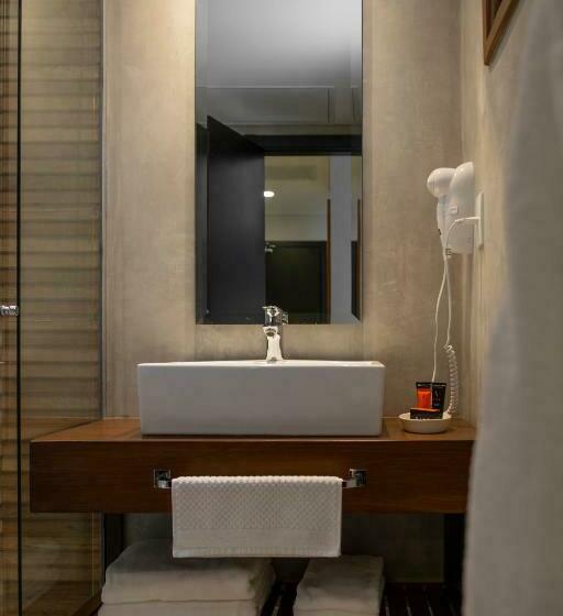 اتاق استاندارد, Five Hotel & Residences