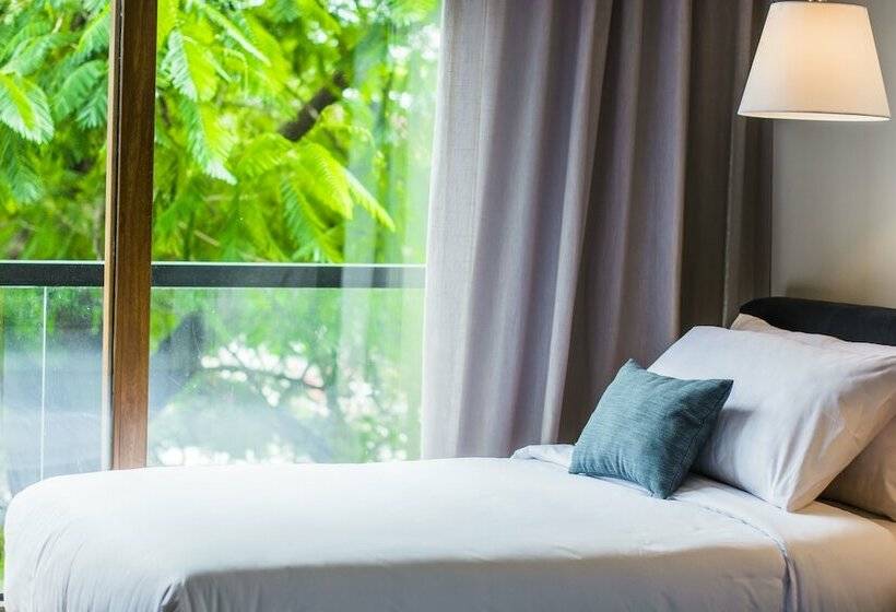 اتاق استاندارد, Five Hotel & Residences