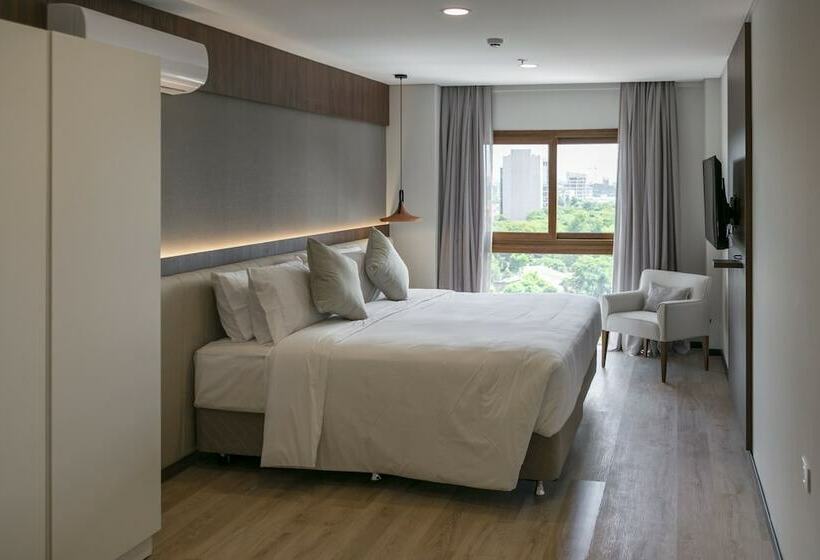 اتاق استاندارد, Five Hotel & Residences