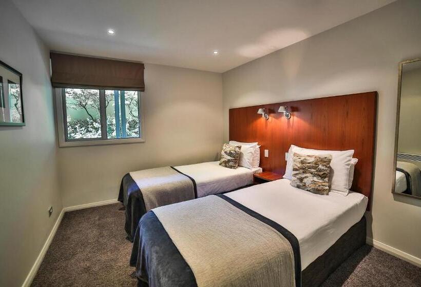 3침실 프리미엄 아파트, Lakeside Apartments