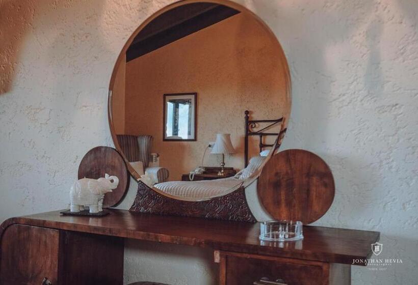 スイート, Paraje Del Asturcon   Adults Only