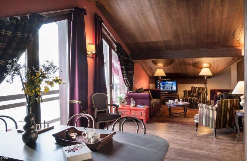 Полулюкс, Le Hameau Du Kashmir