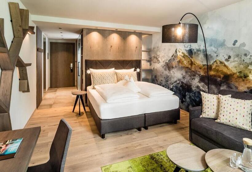 Полулюкс, Alpine Luxury Spa Resort Schwarzenstein