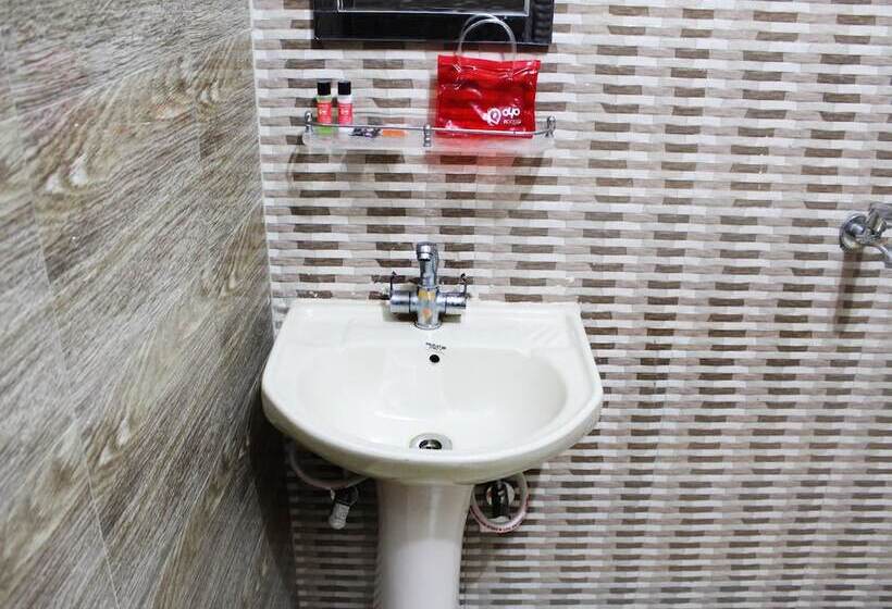 Номер Стандарт, Oyo Rooms Near Mansarovar Garden