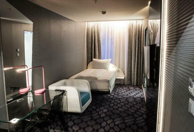 标准单人间, Magic Hotel Xhibition