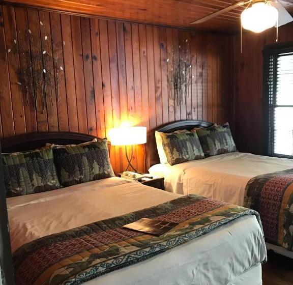 Четырехместный Номер Deluxe, The Riverside Lodge At Chimney Rock
