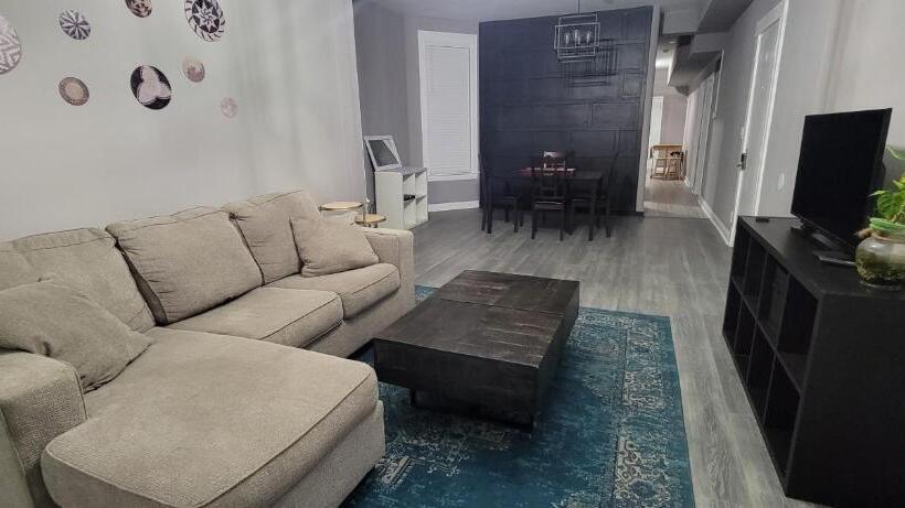 Apartamento Deluxe 3 Quartos, Chicago Avenue Inn