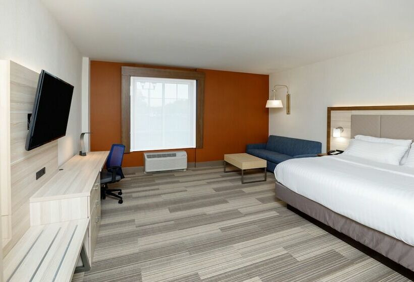 스위트, Holiday Inn Express & Suites   Sturbridge, An Ihg