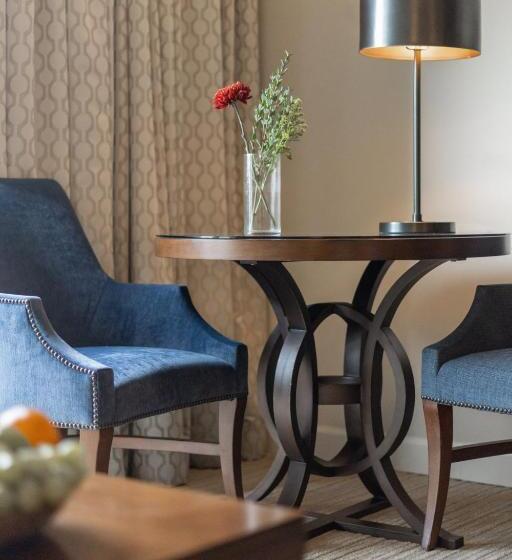 اتاق لوکس با تخت بزرگ, Nopsi Hotel New Orleans