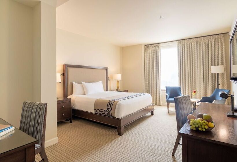اتاق دلوکس مخصوص معلولین, Nopsi Hotel New Orleans
