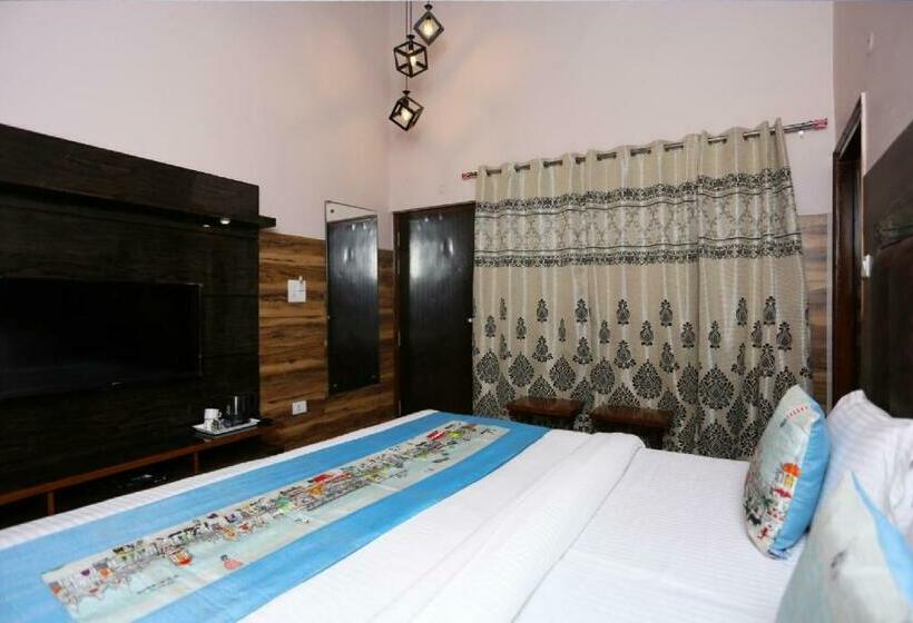 デラックスルーム, Ekam Lodge