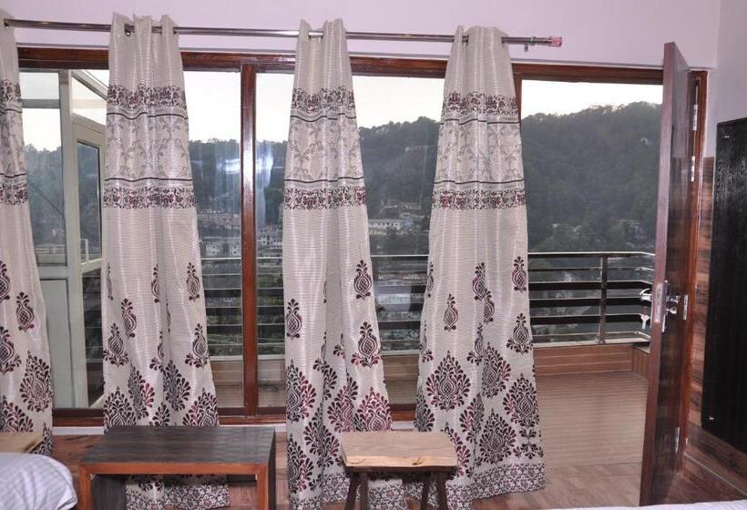 ファミリールーム, Ekam Lodge