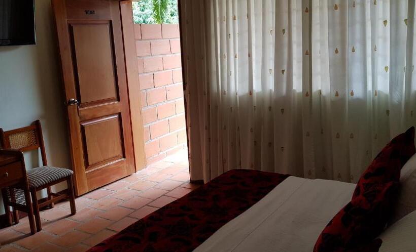 Номер Стандарт, Hosteria Guaracú