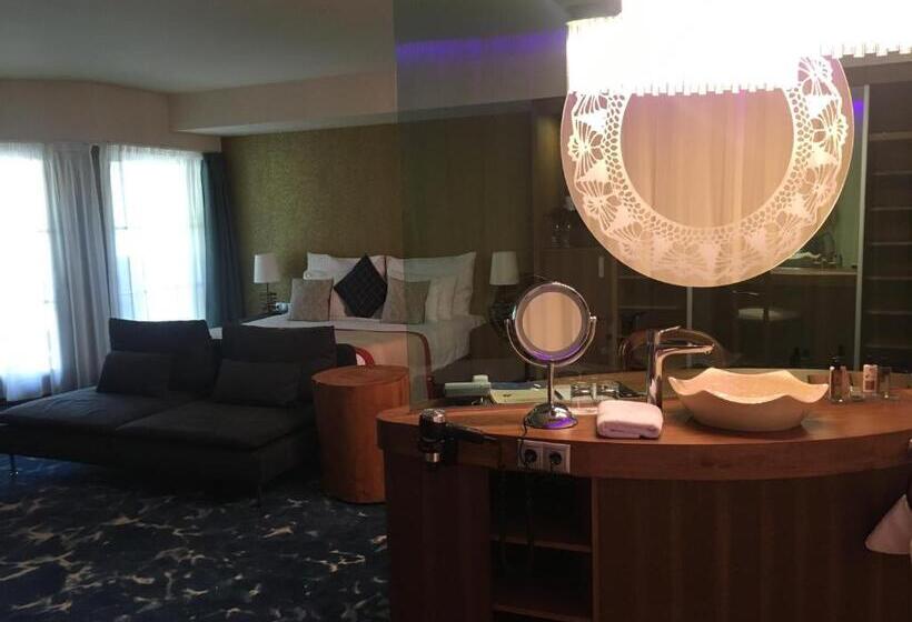 Deluxe Svit, Cascade Resort & Spa
