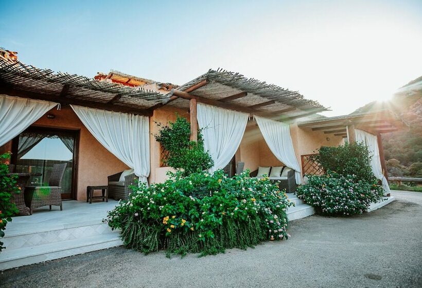 اتاق لوکس, Relais Villa Carola