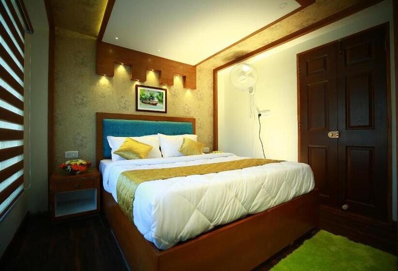 Quarto superior, Southern Panorama Houseboats