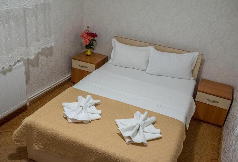 اتاق اکونومی, Motel Don Tomaso