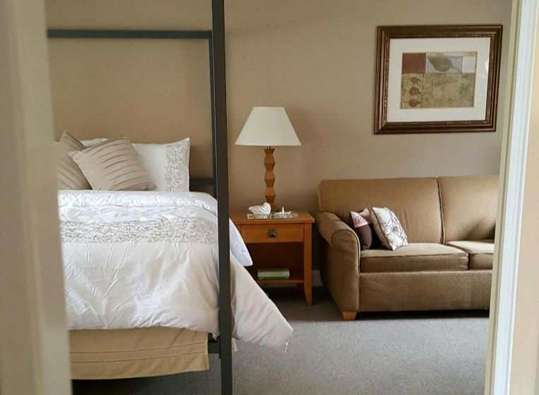 סטודיו דלוקס, Starlight Lodge Cape Cod