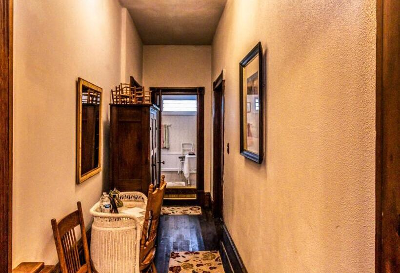 스탠다드 룸, Simmons Bond Inn Bed & Breakfast