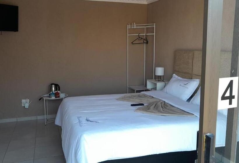 Номер Стандарт, Riverview Pool Resort And Lodge