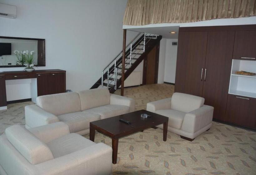 스위트 킹사이즈 침대, Koç Otel çankırı