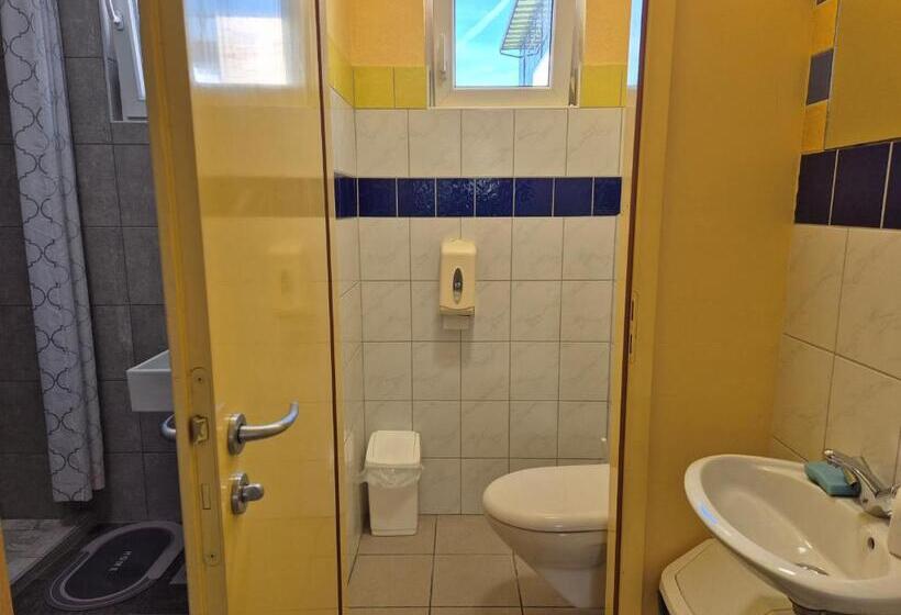 اتاق عادی, Bled Lesce Station Rooms And Beds
