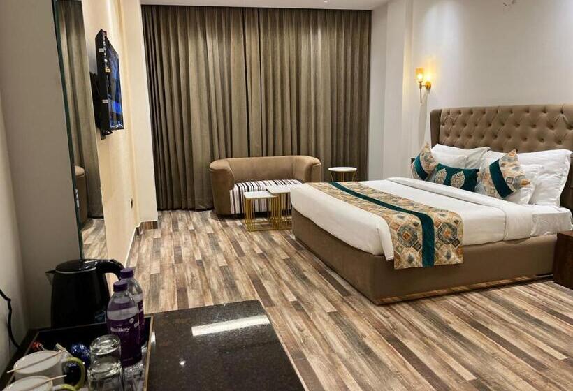 اتاق لوکس, One Earth Elegant Amritsar