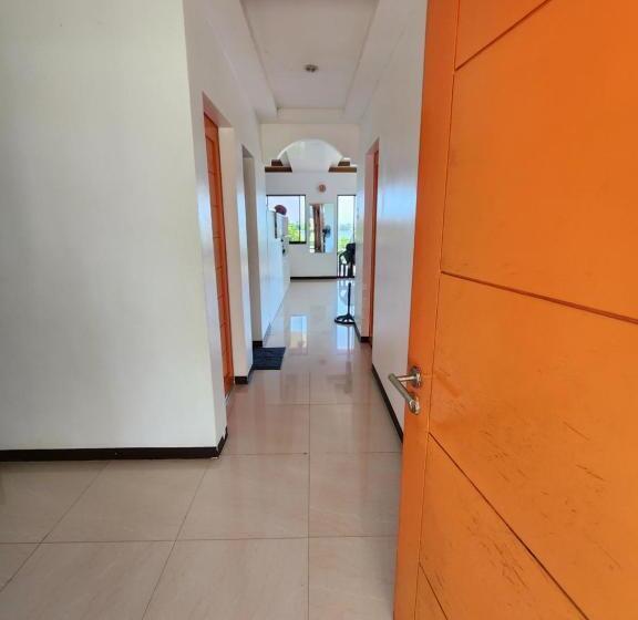 家庭间, Islandview Whitehouse   Camotes