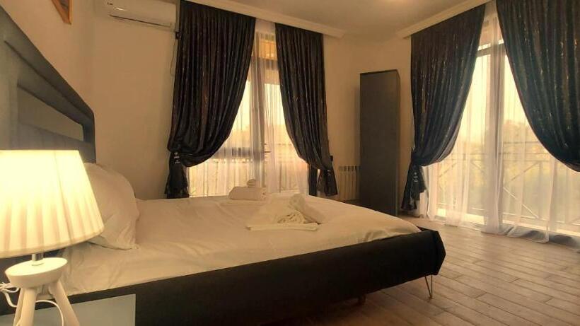 اتاق استاندارد با چشم‌انداز کوهستان, Villa Gio Kvareli