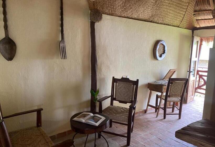 Bungalow Deluxe, Artesanal