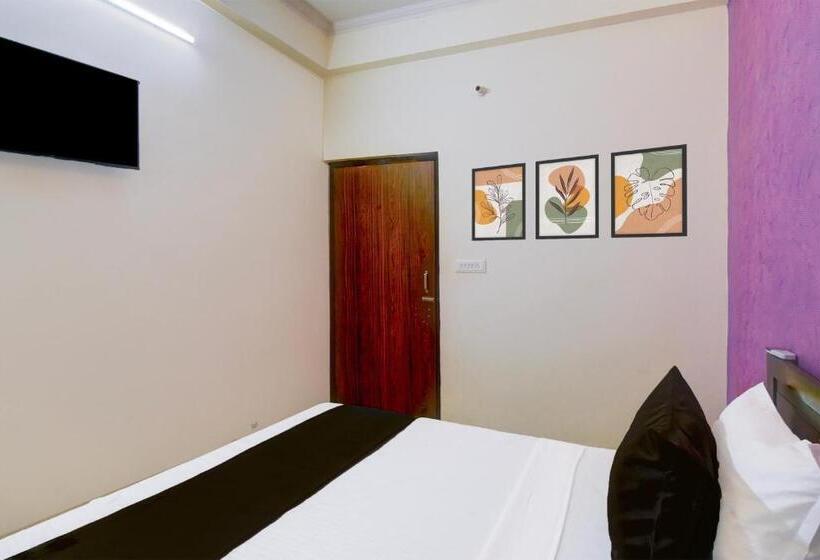 Quarto Triplo Clássico, O Pratap Palace
