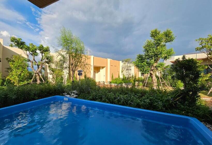 ویلای یک اتاق خوابه با استخر شنا, Sunrise Resort & Cafe   ซันไรส์ รีสอร์ท & คาเฟ่