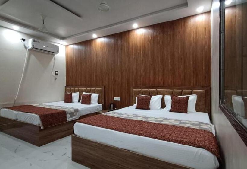 Quarto Quádruplo Deluxe, Goroomgo Vrrinda Home Stay Varanasi