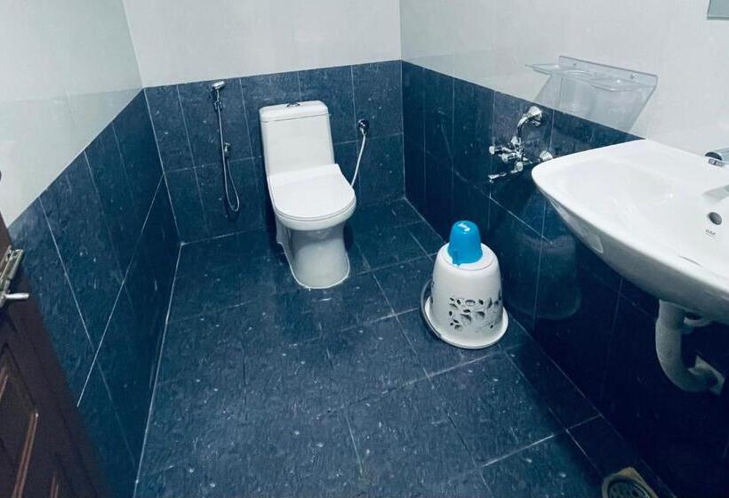 Трехместный Номер Deluxe, Pearl Stays, Tirupathi