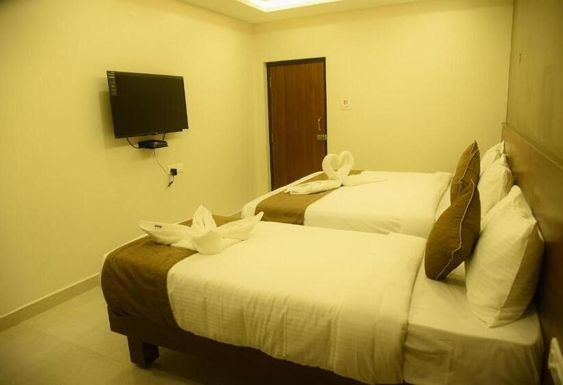 豪华房间, Pvk Residency ! Best In Value ! Tirupati, Near Padmavathi Temple, All Main Temples & Attractions! Wi
