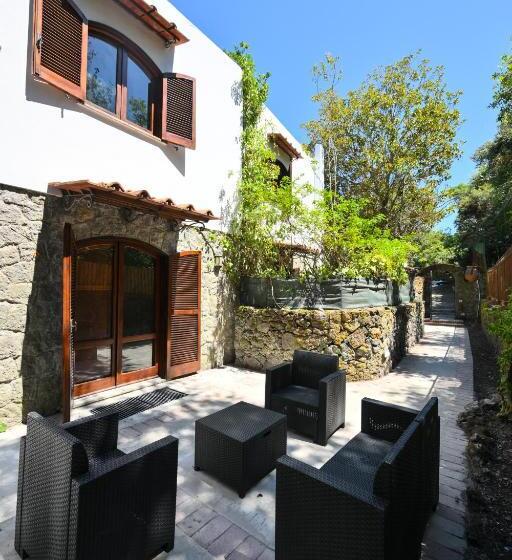 Номер Стандарт с Террасой, Figaro Rooms   Ischia