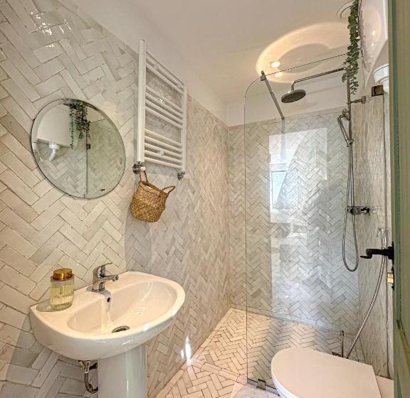 Quarto Estandar, Villa Le Belvedere