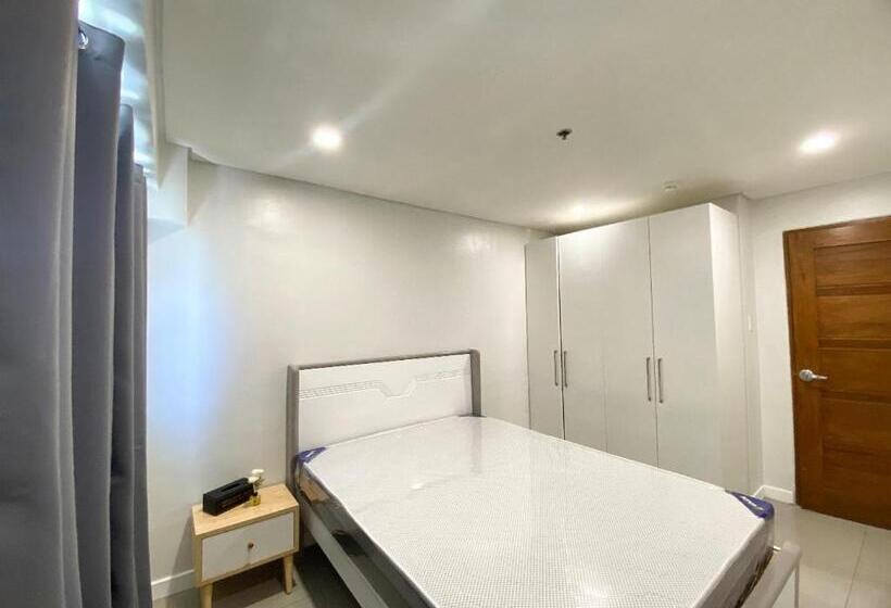 Studio Standard, Sapphire Seaview Park