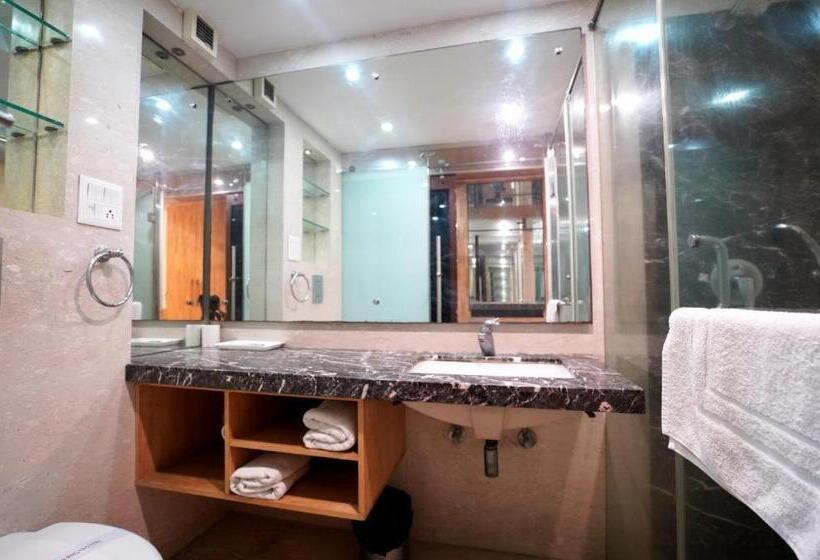 Трехместный Номер Deluxe, Gloab Residency Near Delhi Airport